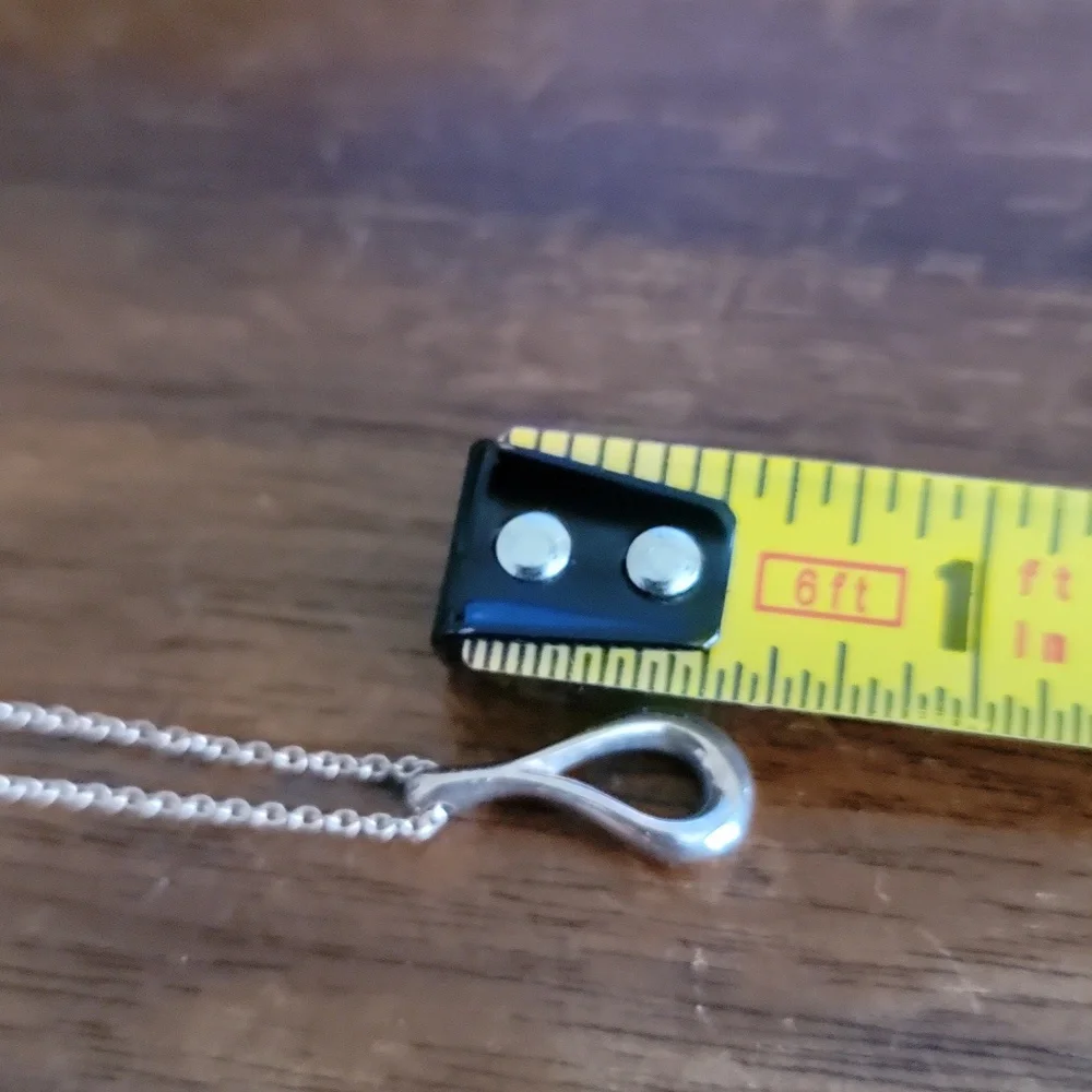 Tiffany & Co. Silver Open Teardrop Paloma Picasso Pendant Necklace - Picture 7 of 8